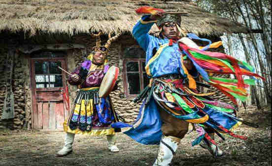 錫伯族宗教習俗--薩滿舞春