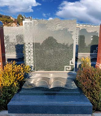 沈陽(yáng)墓地陶然玫瑰園印度綠墓碑價(jià)格