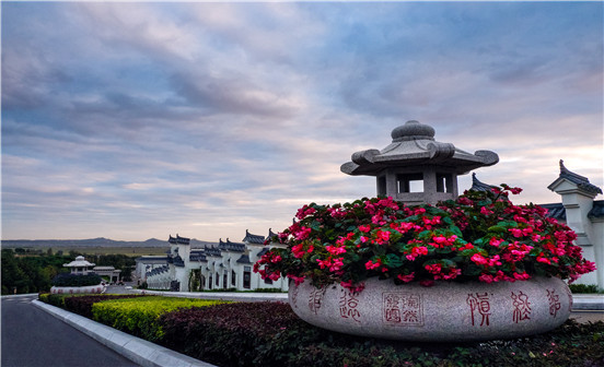 天空不起屋，地空不葬墳的由來